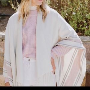Siizu sustainable and ethically made cream wrap